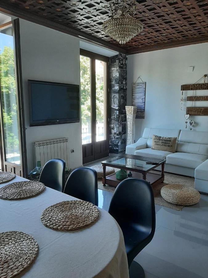 Plaza Nueva'S House "El Consul" Apartment Granada Bagian luar foto